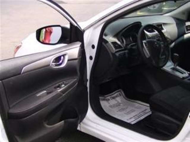 Nissan Sentra 2014 photo 14